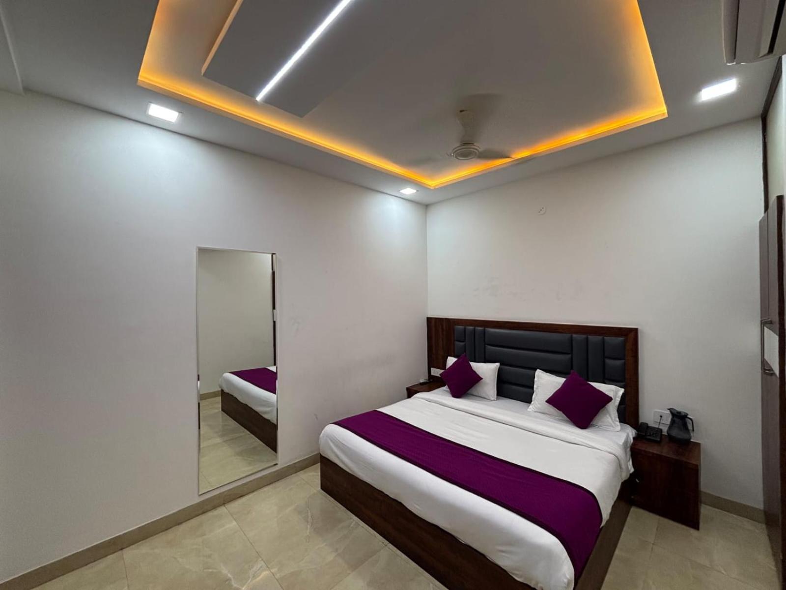 Hotel Ganga Palace - Agra Agra  Bagian luar foto